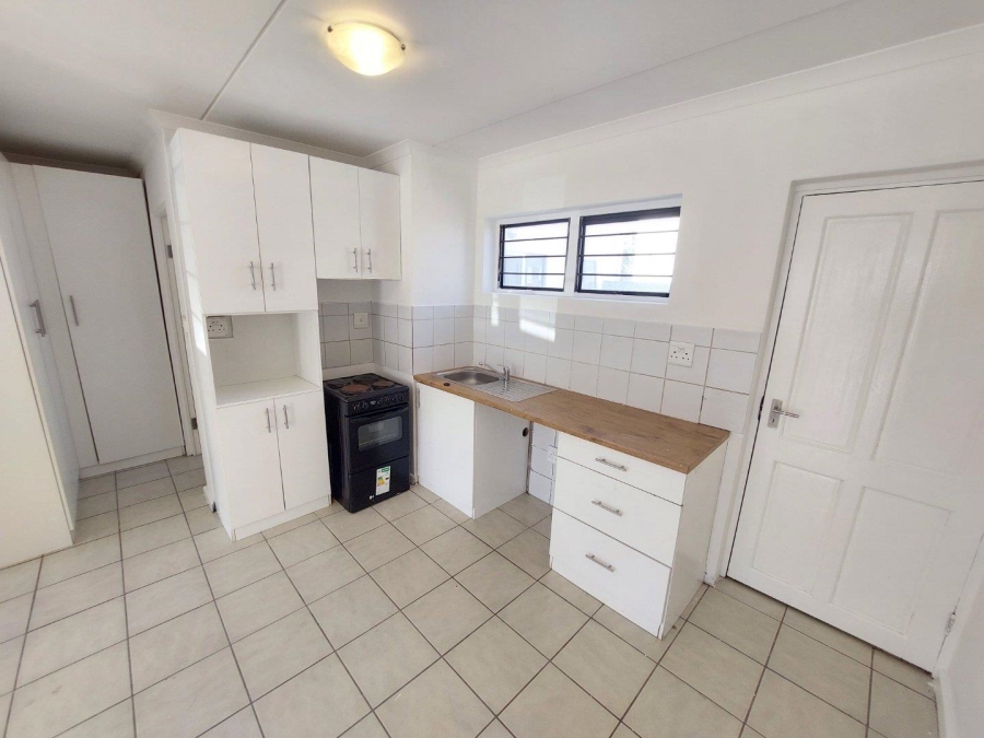 1 Bedroom Property for Sale in Maitland Western Cape